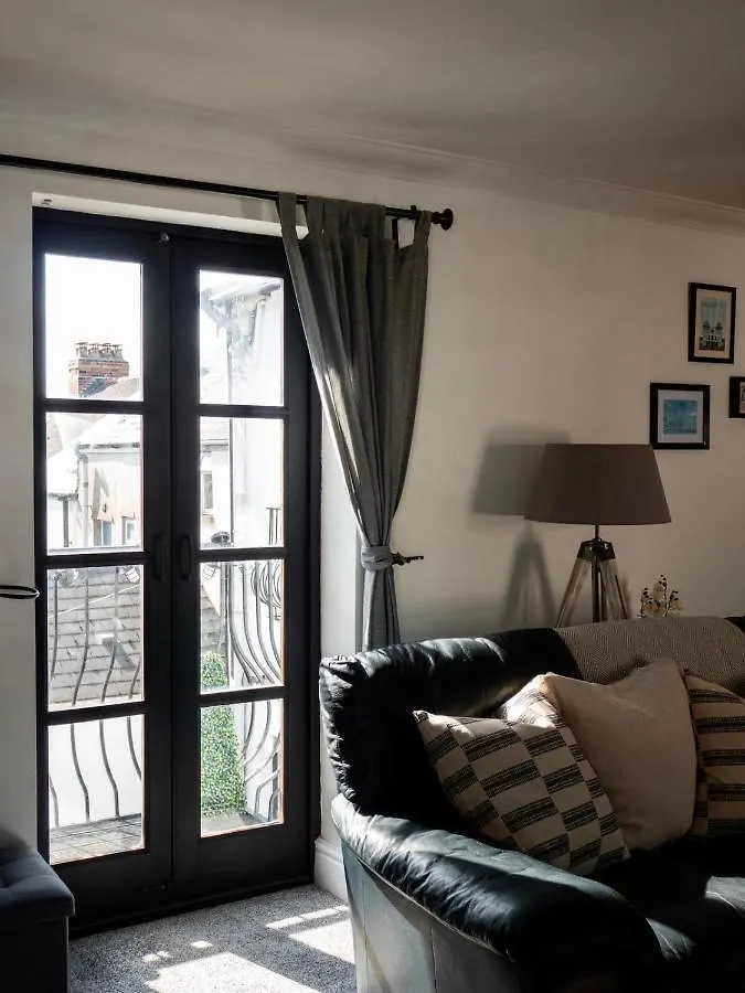 Penarth Town Apartment Cardiff