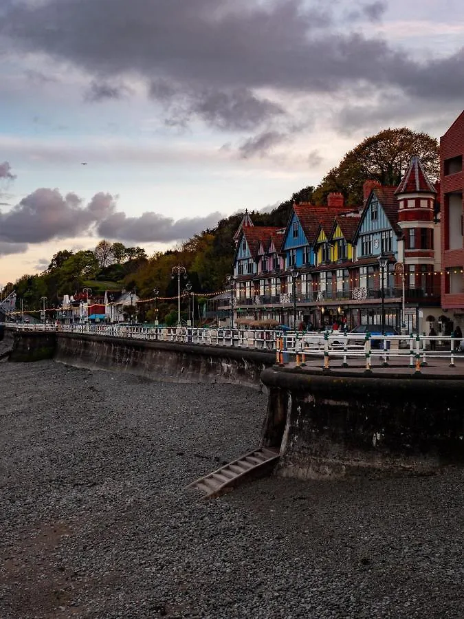 Penarth Town Apartment Cardiff