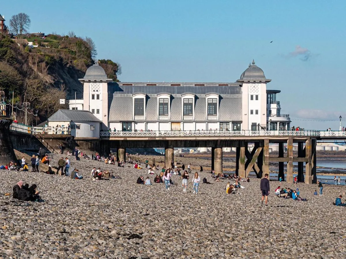Penarth Town Apartment Cardiff